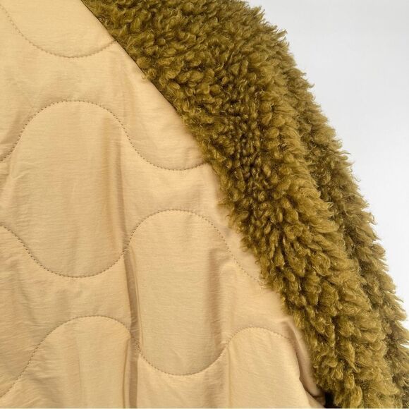 Universal Thread Women’s Tan Olive Quilted Full Zip Faux Fur Moto Jacket Medium - Picture 11 of 16